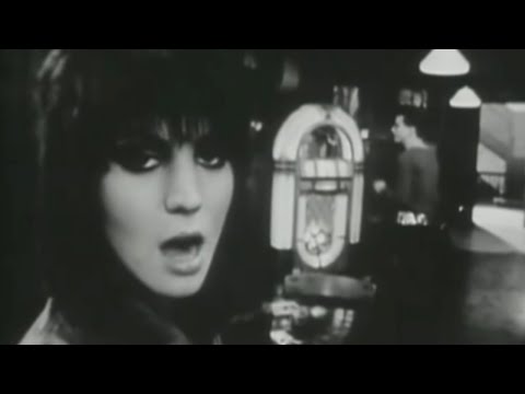 &quot;I Love Rock &#039;n&#039; Roll&quot; - Joan Jett &amp; the Blackhearts (Official Video)